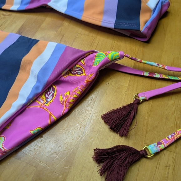 Reversible Festival Vibes Striped Floral Bikini Set Size S NWOT - Picture 7 of 10